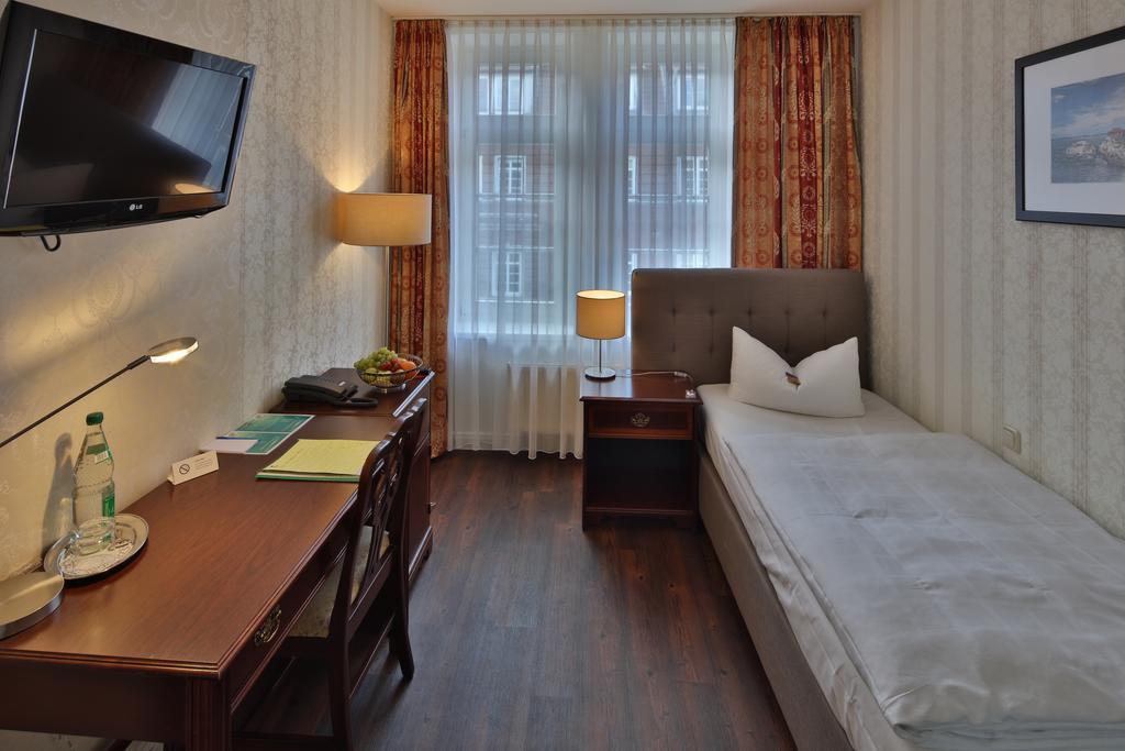 Hotel Elefant Schwerin  Quarto foto
